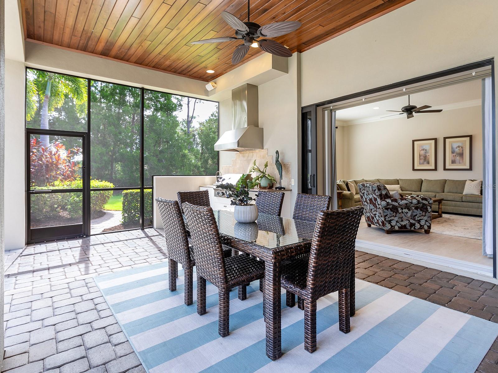 COUNTRY CLUB EAST - Residential