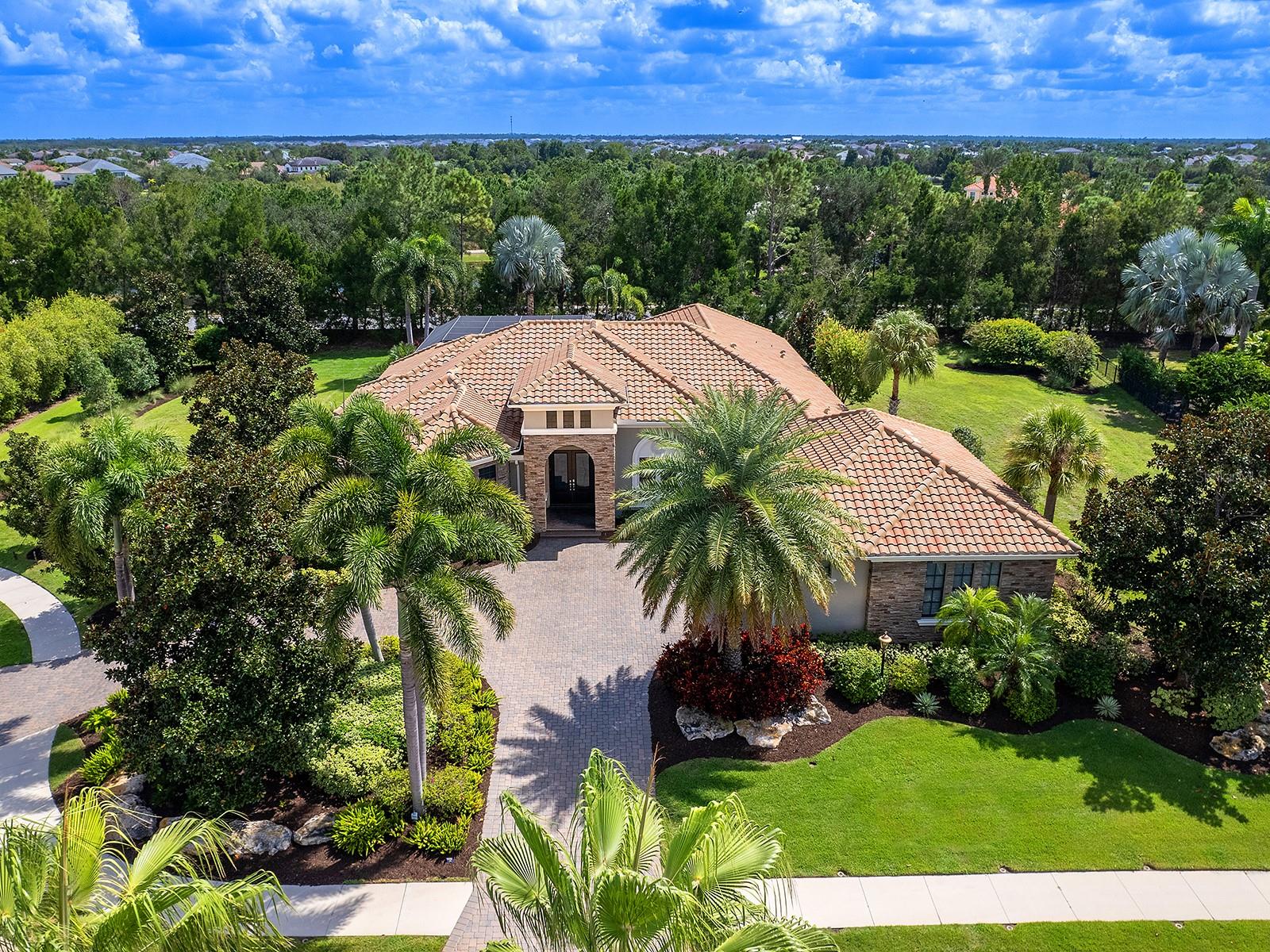 COUNTRY CLUB EAST - Residential