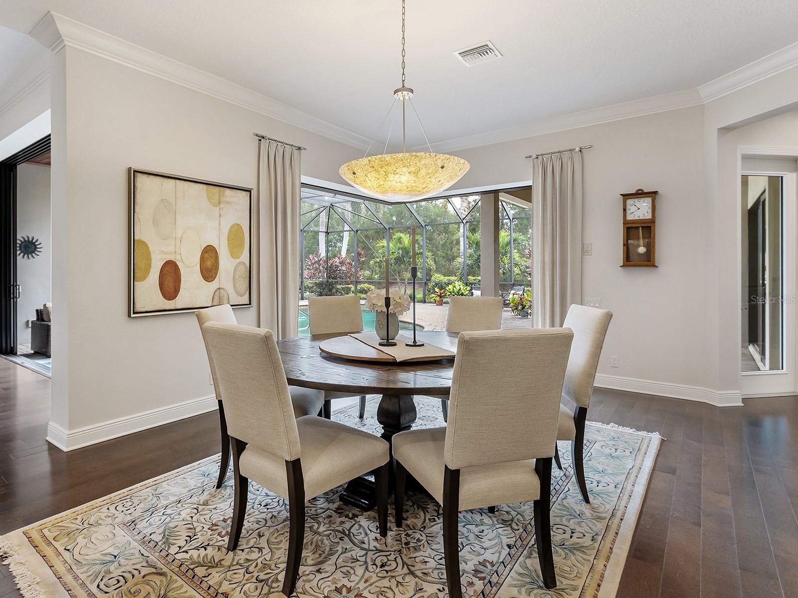 COUNTRY CLUB EAST - Residential