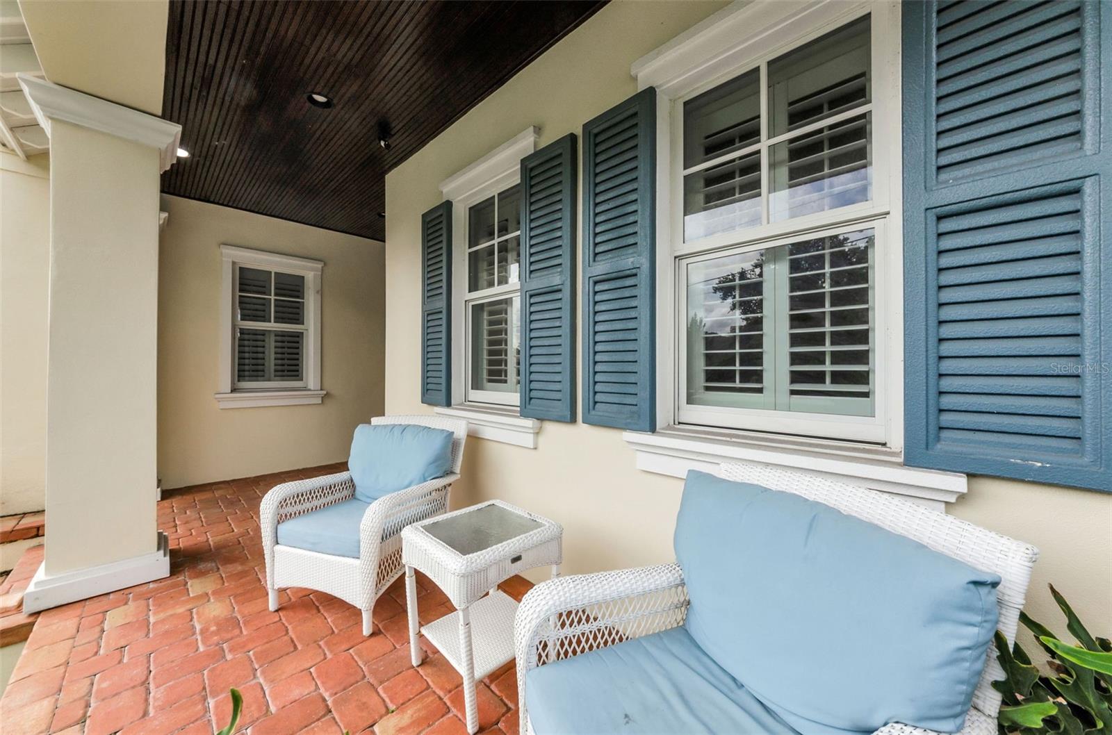 3143 PINEVIEW DRIVE