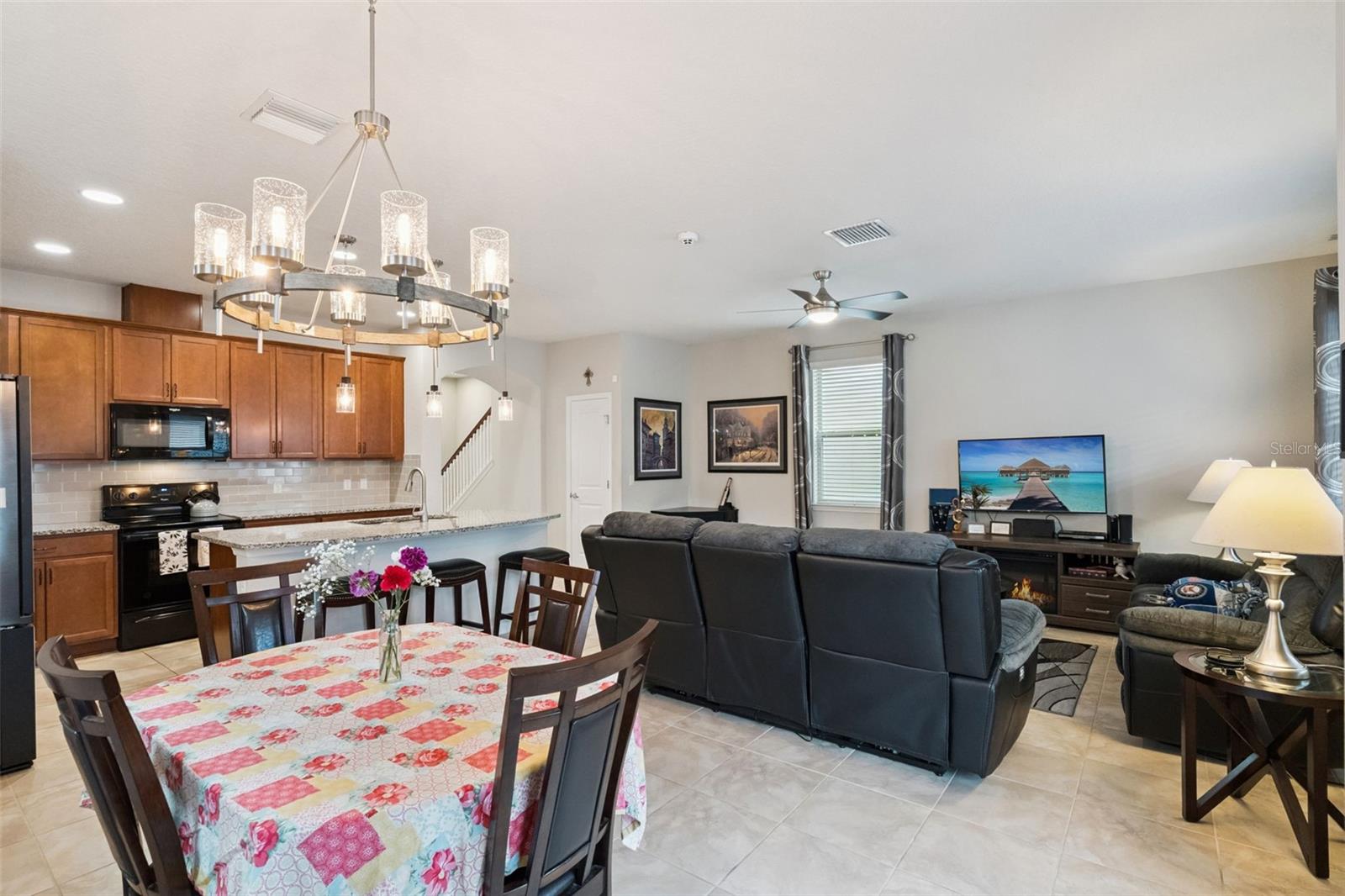 LAKEVIEW POINTE/HORIZON WEST P - Residential