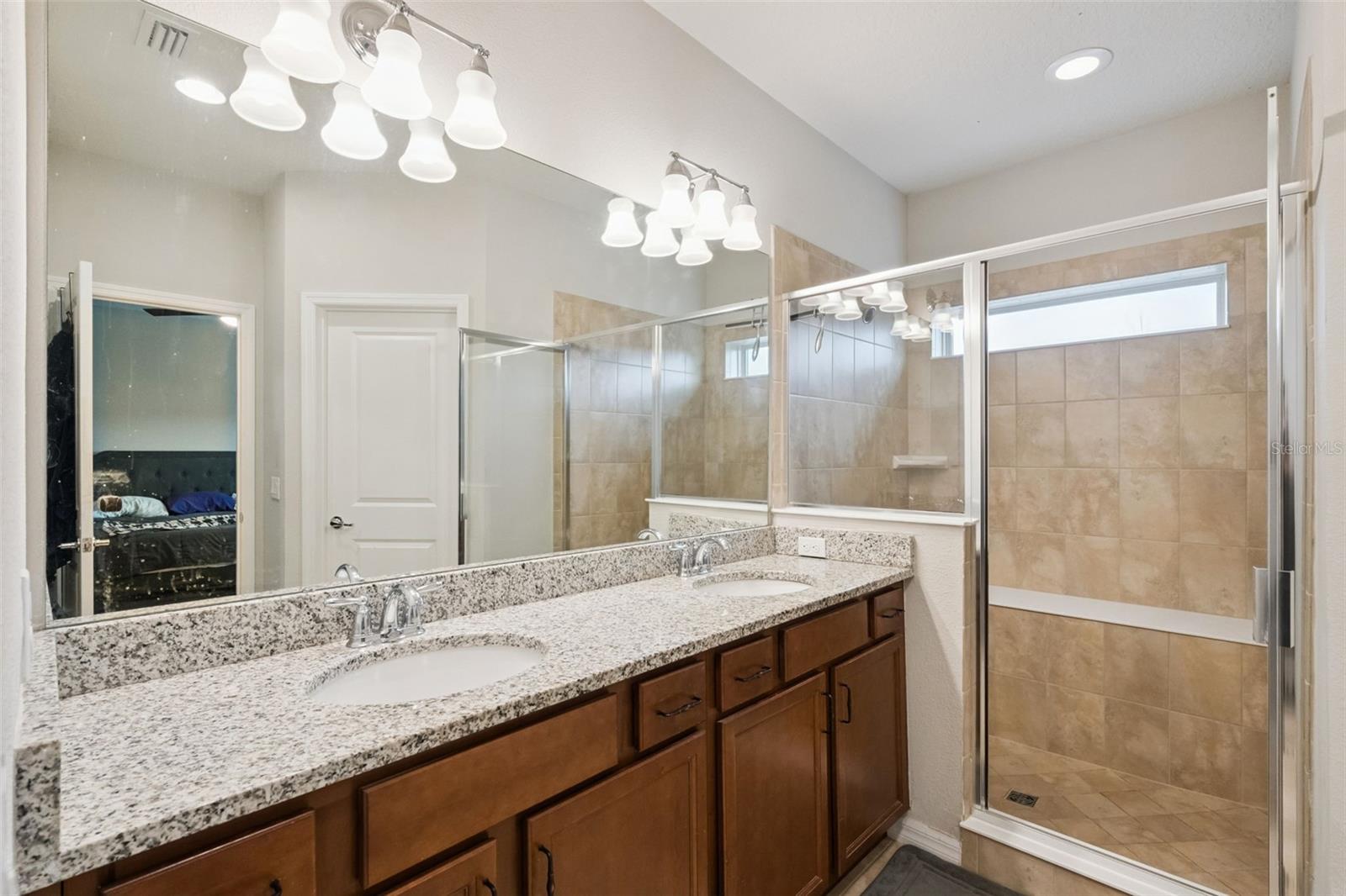 LAKEVIEW POINTE/HORIZON WEST P - Residential