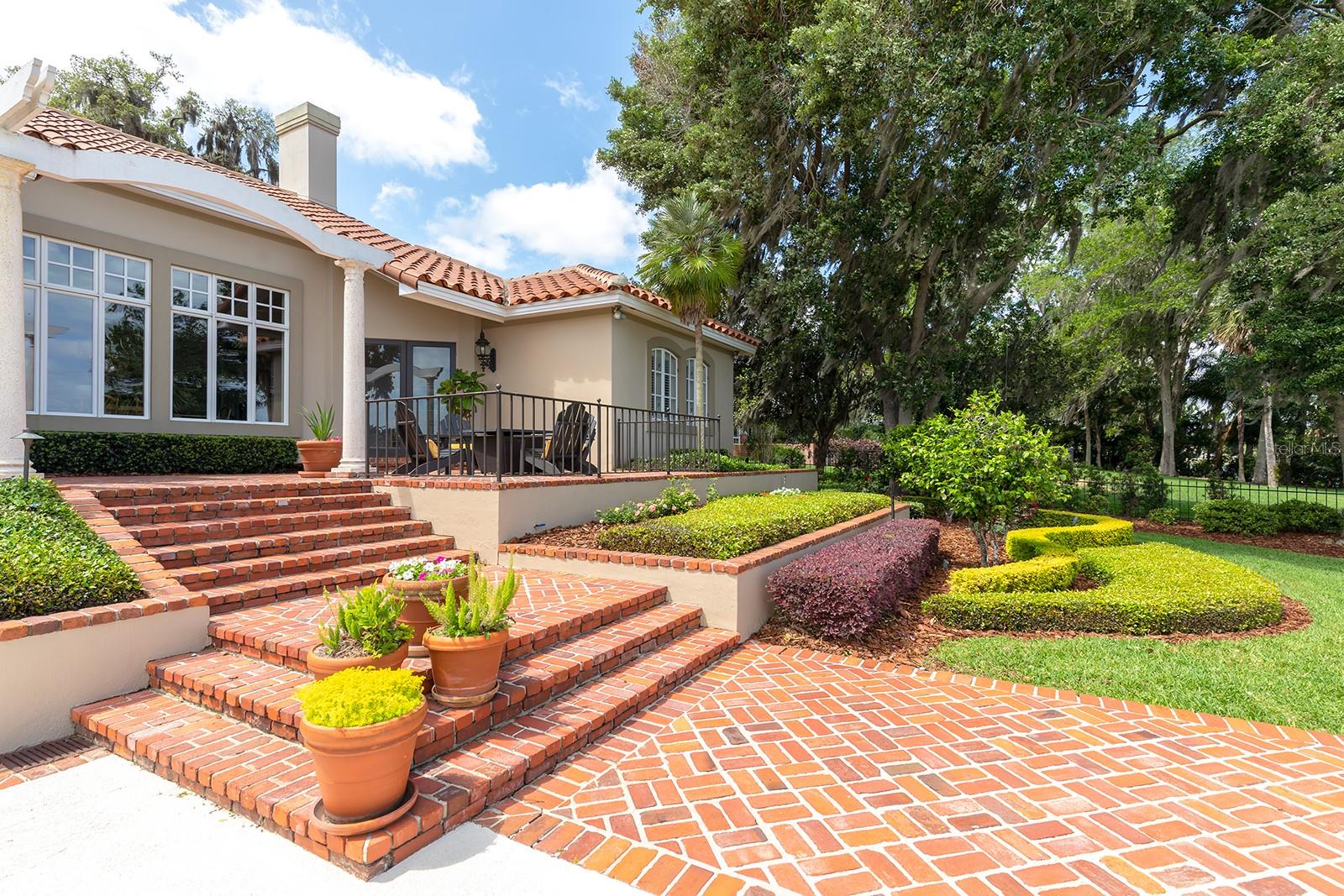 BRANTLEY COVE NORTH - Residential