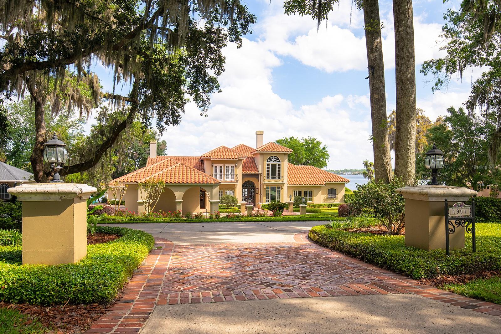 BRANTLEY COVE NORTH - Residential