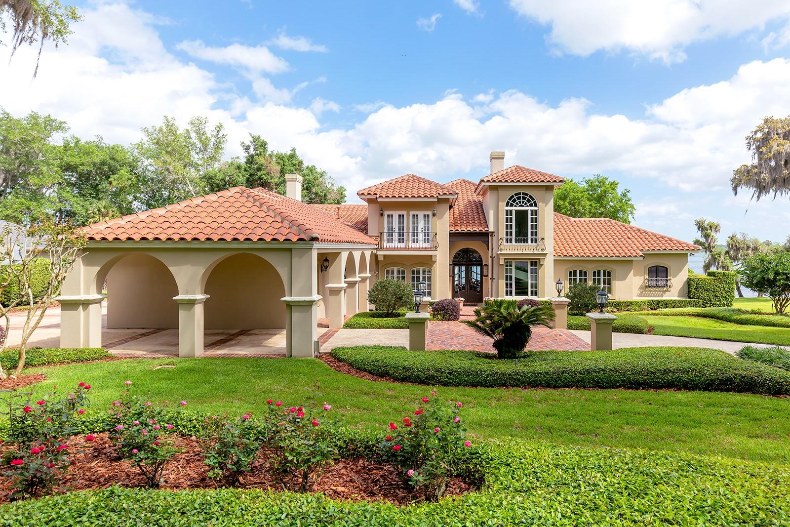 1351 N CLASSIC COURT