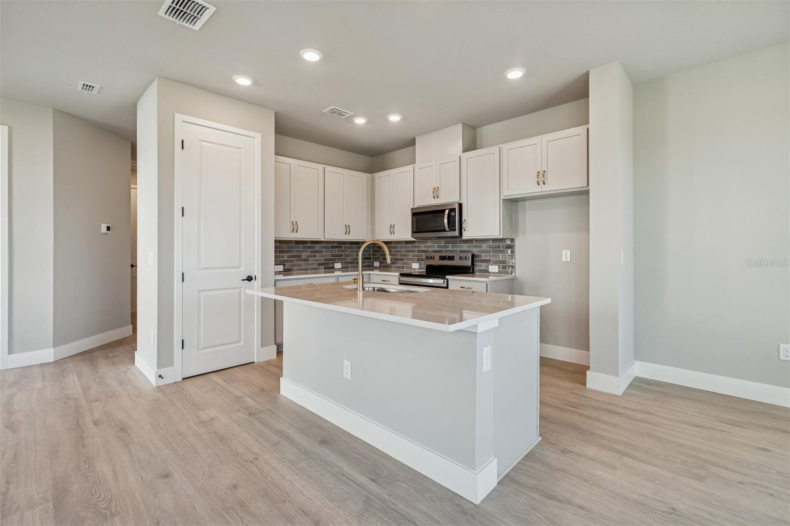 NORTH RIVER RANCH - Residential