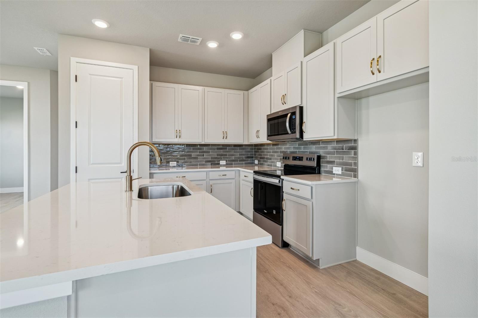 NORTH RIVER RANCH - Residential