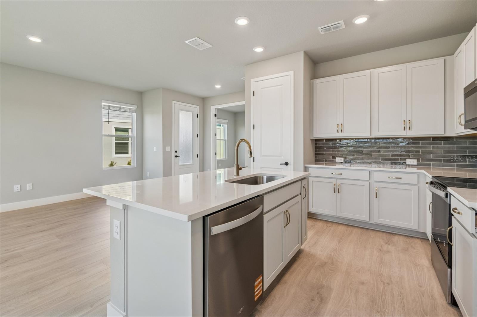 NORTH RIVER RANCH - Residential