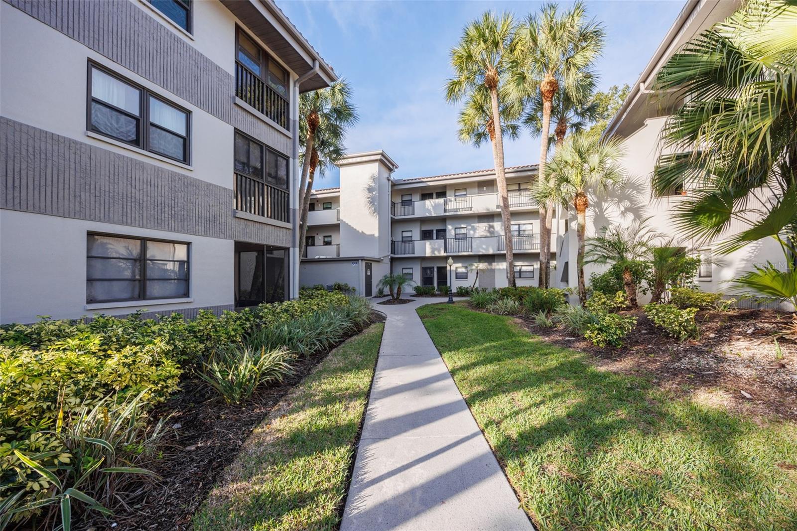 RUSTLEWOOD AT COUNTRYSIDE CONDO - Residential Lease