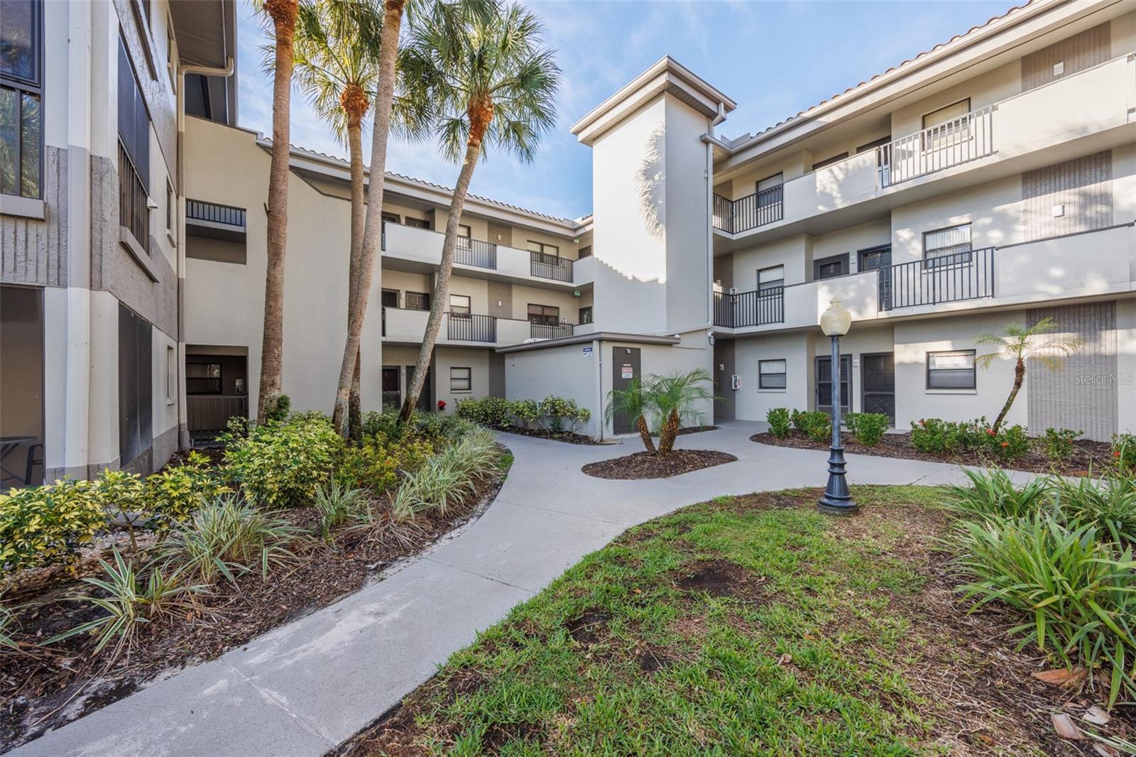 RUSTLEWOOD AT COUNTRYSIDE CONDO - Residential Lease