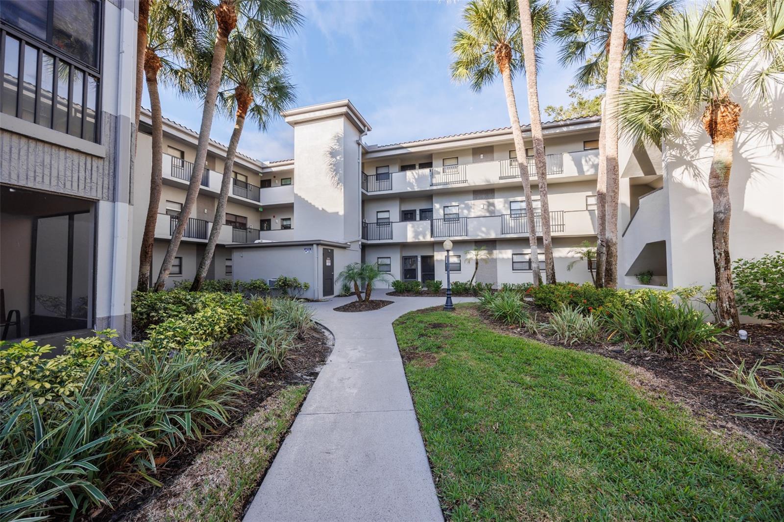 RUSTLEWOOD AT COUNTRYSIDE CONDO - Residential Lease