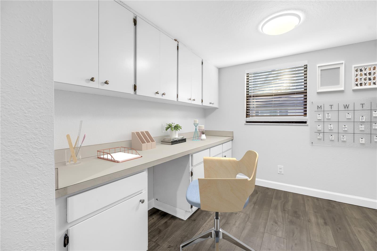 BAYWOOD PARK - Residential