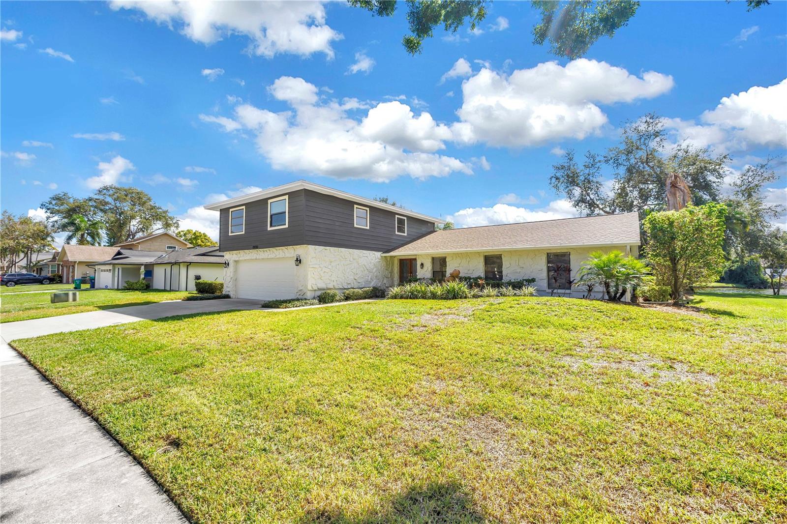 BAYWOOD PARK - Residential