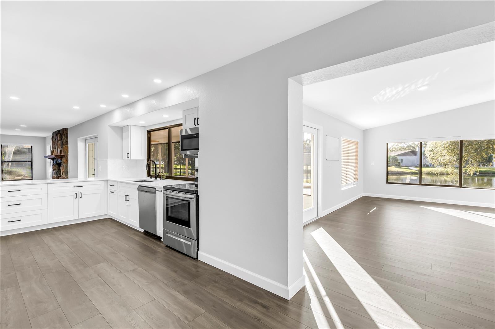 BAYWOOD PARK - Residential