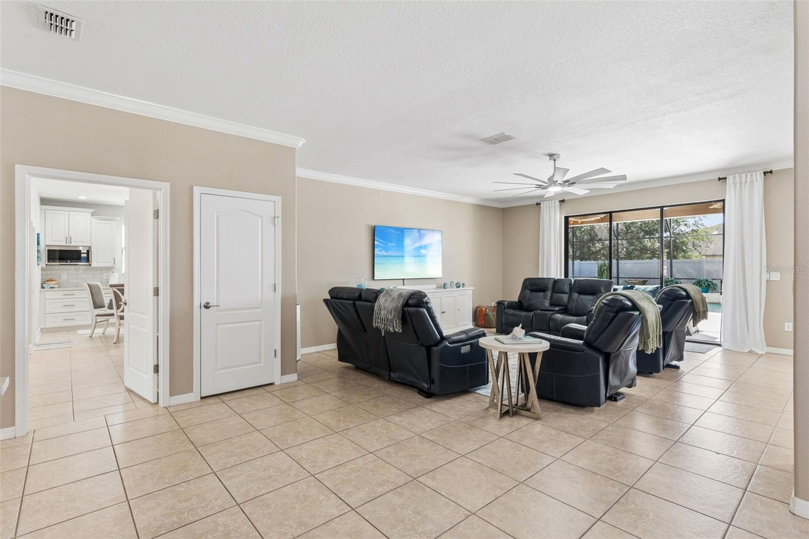 2850 SPRING BREEZE WAY