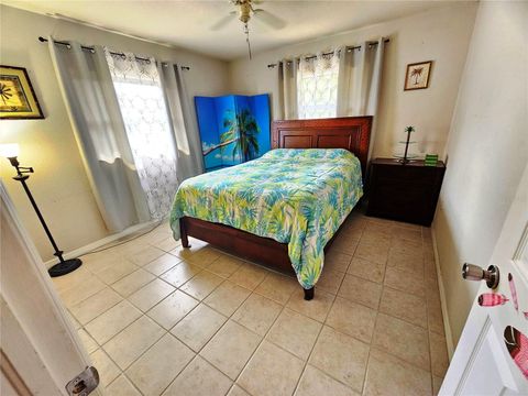 Single Family Residence in PORT CHARLOTTE FL 18053 ACKERMAN AVENUE 25.jpg