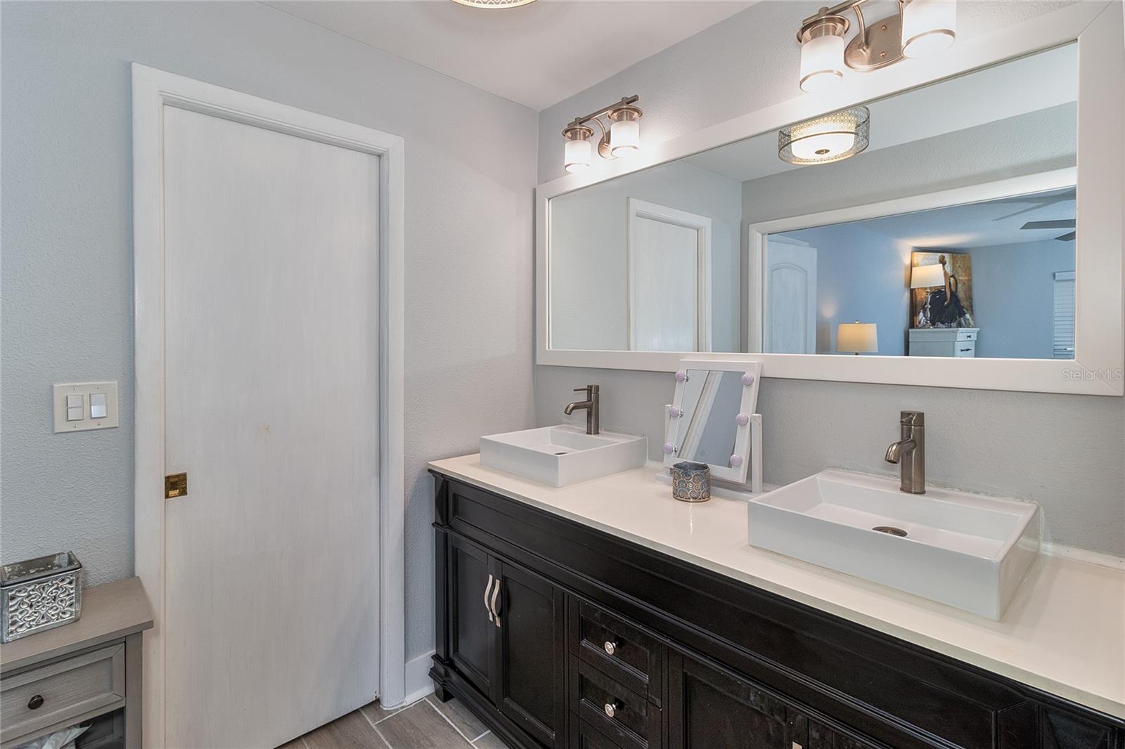 FAIRWAY ESTATES 6TH ADD - Residential