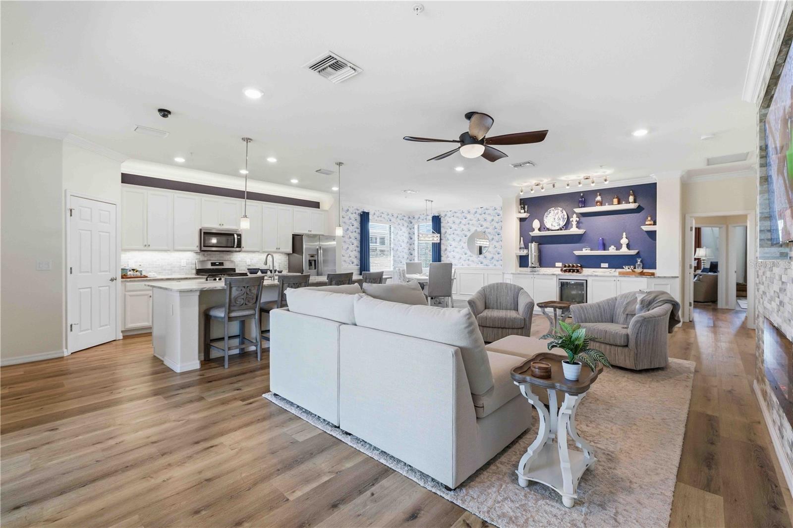 COACH HOMES III AT LAKEWOOD NATIONAL - Residential