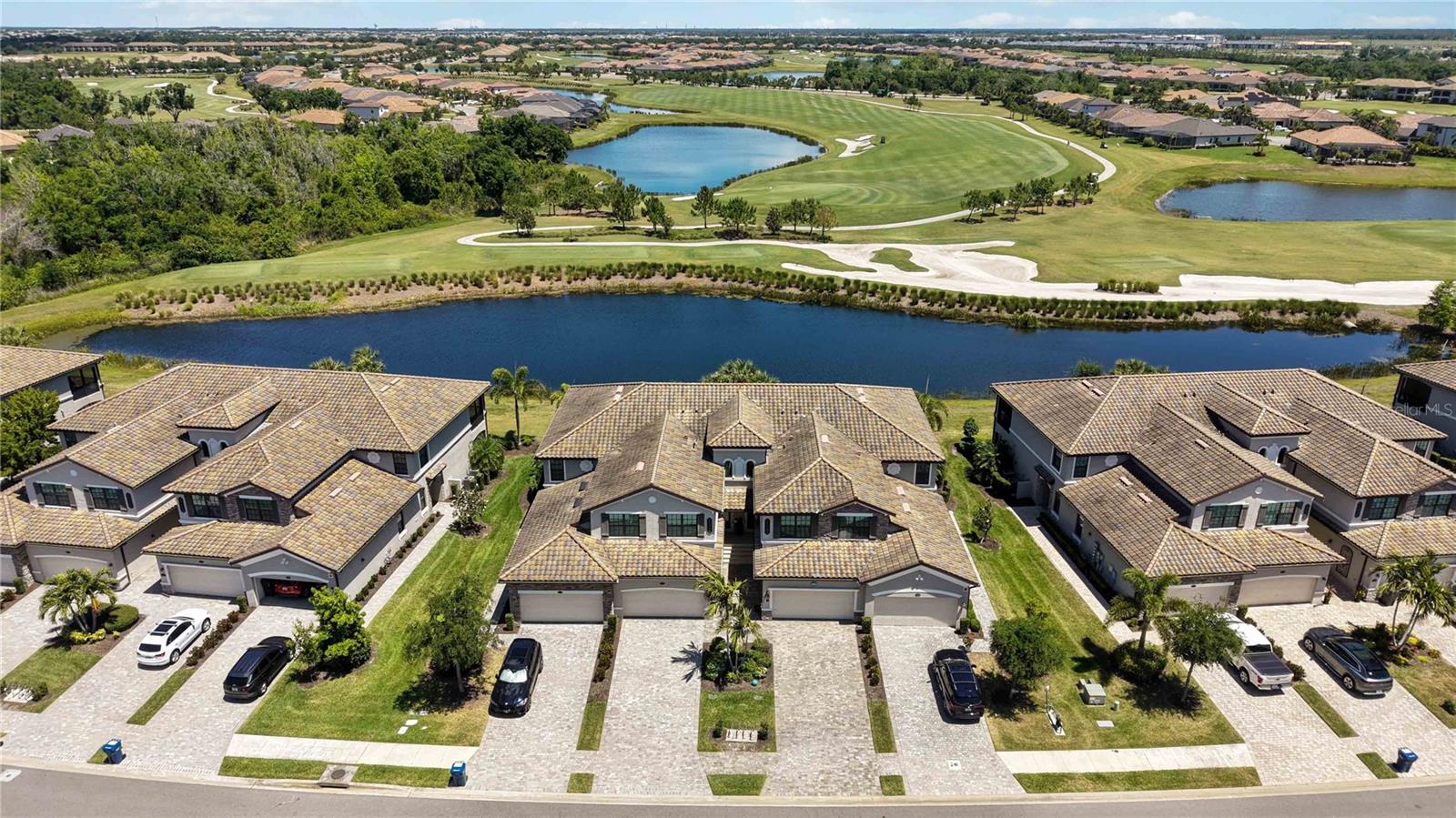 COACH HOMES III AT LAKEWOOD NATIONAL - Residential