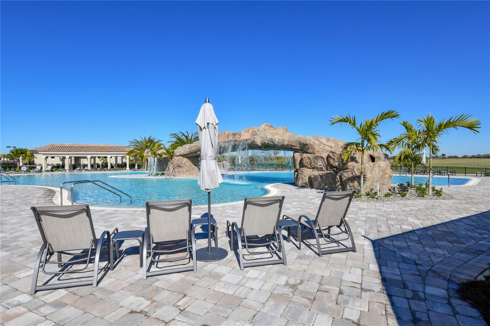 COACH HOMES III AT LAKEWOOD NATIONAL - Residential