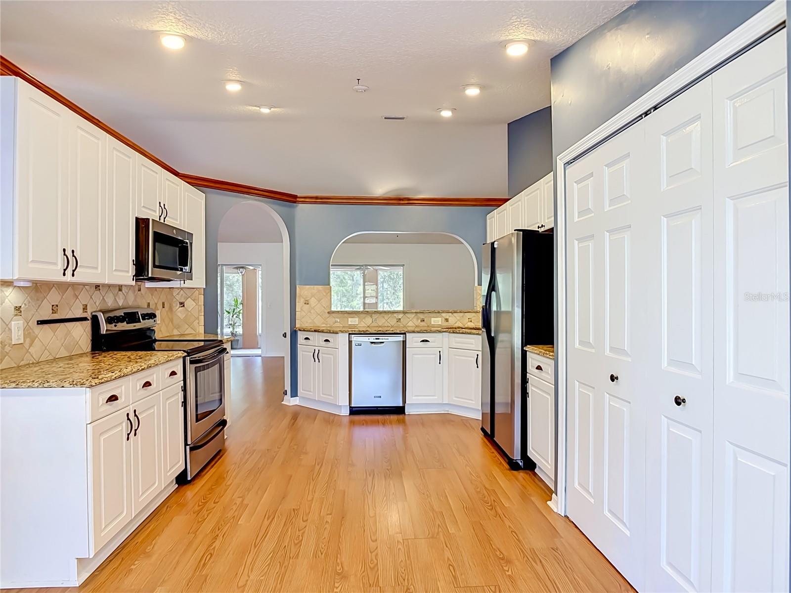 ROYAL TRAILS UNIT 01 - Residential