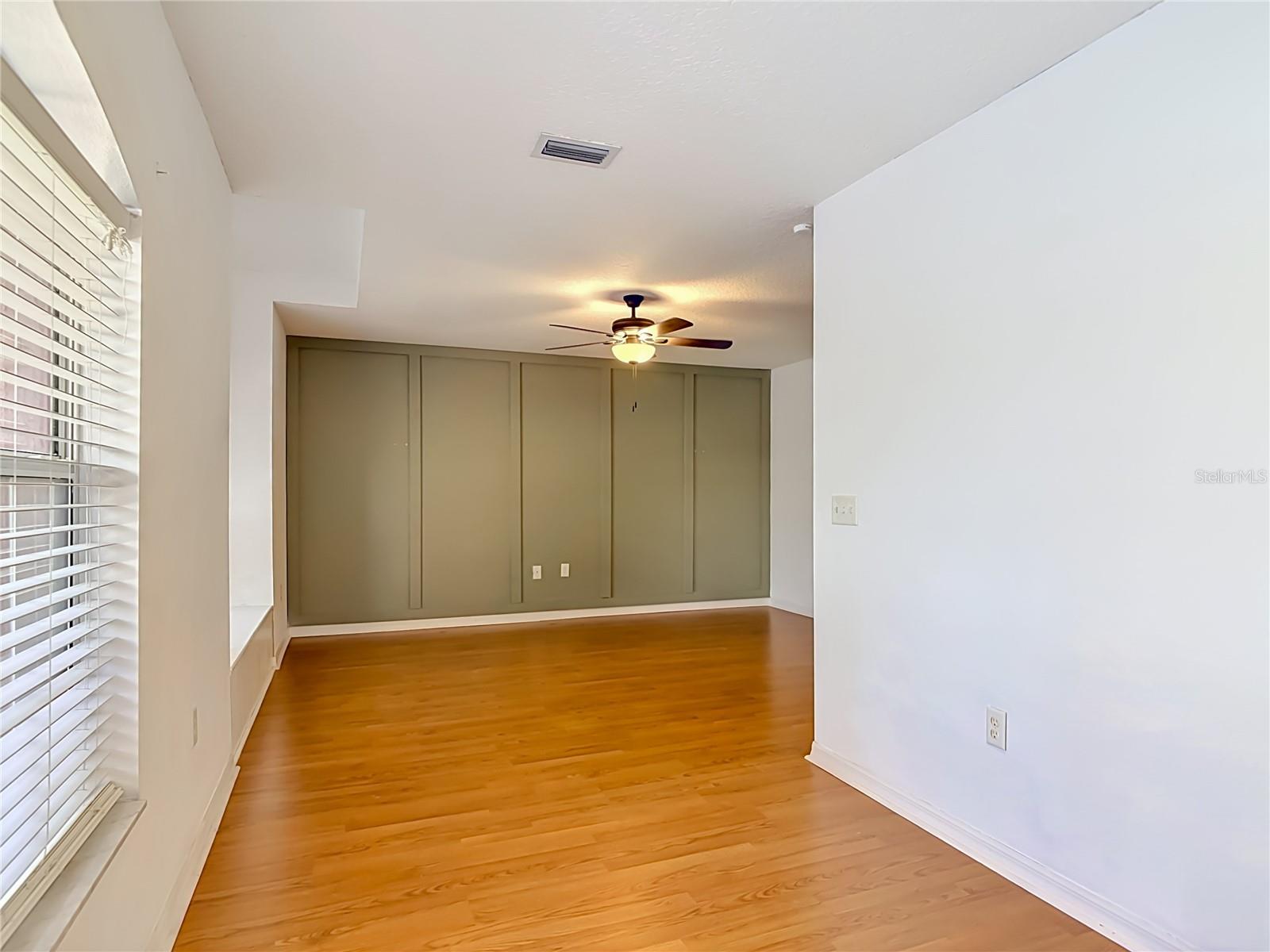 ROYAL TRAILS UNIT 01 - Residential