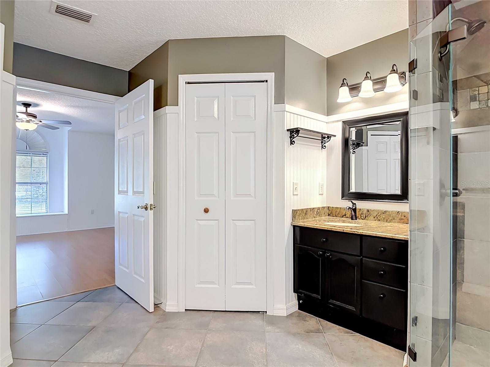 ROYAL TRAILS UNIT 01 - Residential