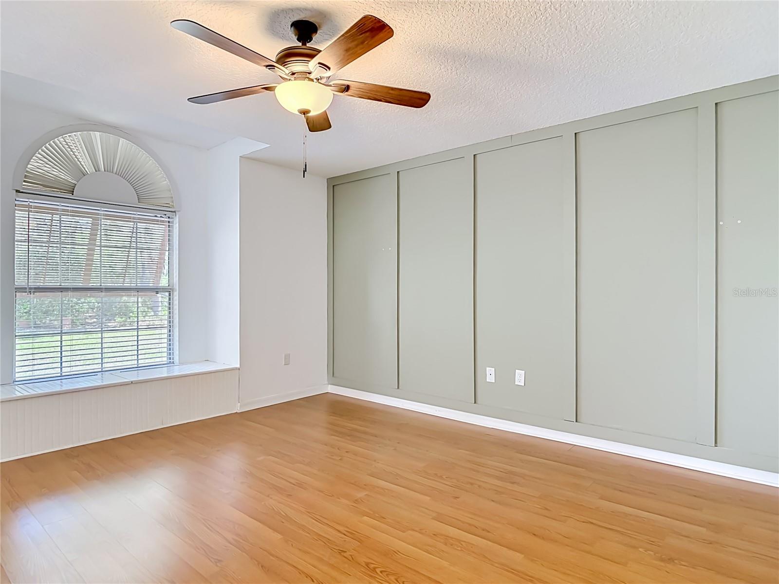 ROYAL TRAILS UNIT 01 - Residential
