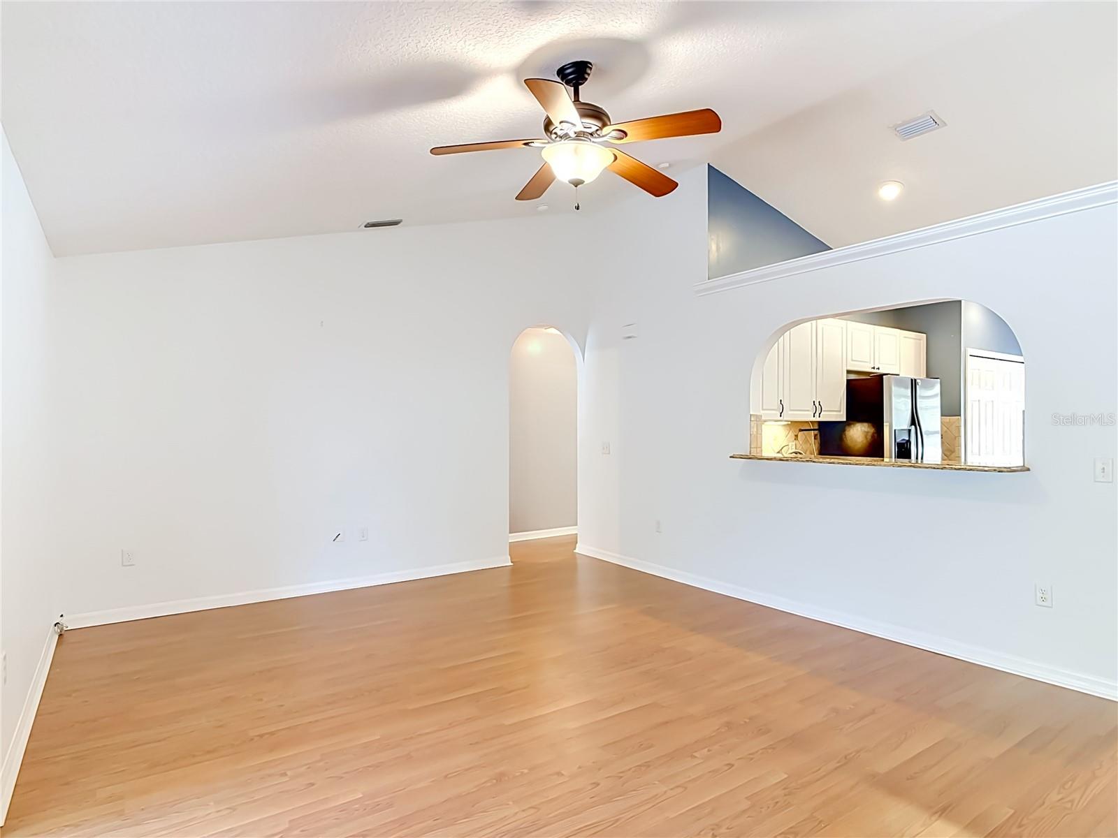 ROYAL TRAILS UNIT 01 - Residential