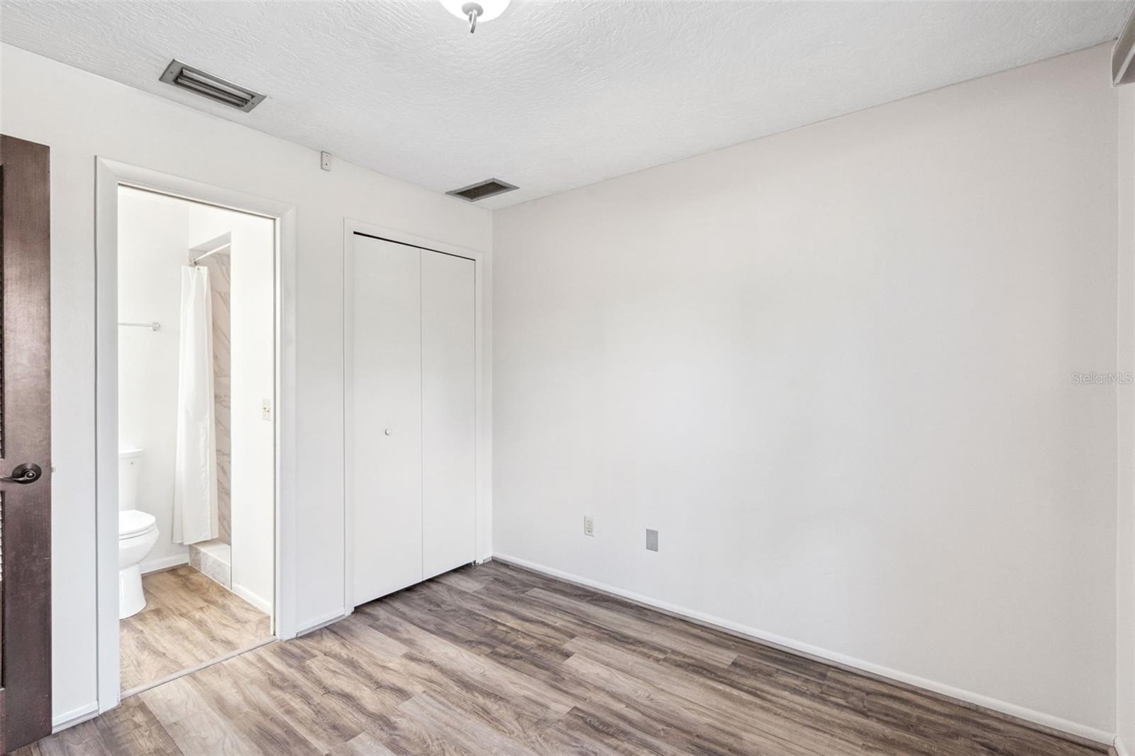 DELTONA LAKES UNIT 04 - Residential