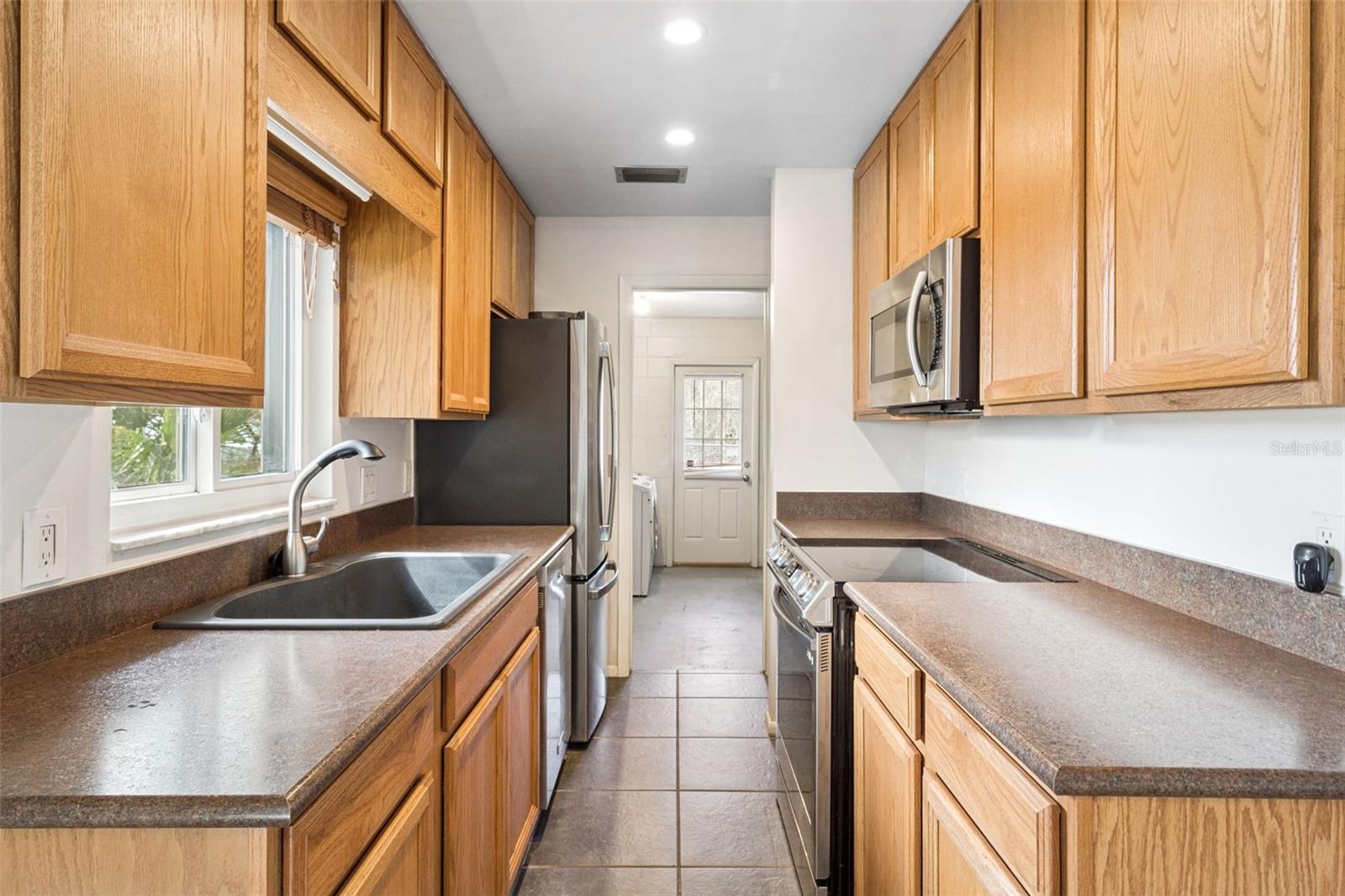 DELTONA LAKES UNIT 04 - Residential