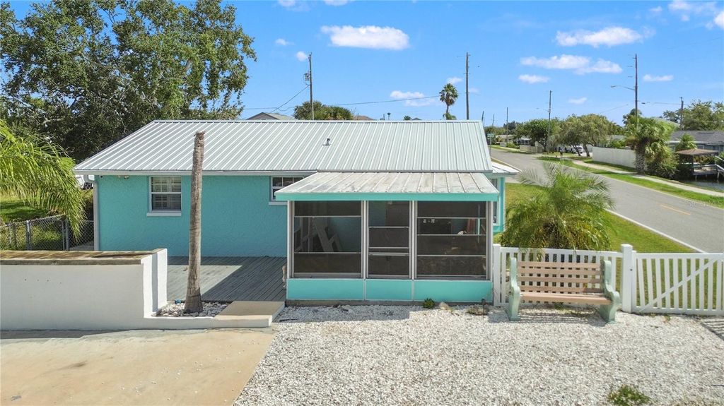 Photo of 13725 Mattix Avenue, Hudson, FL 34667 (MLS # A4669096)