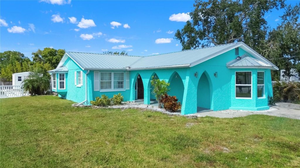 Photo of 13725 Mattix Avenue, Hudson, FL 34667 (MLS # A4669096)