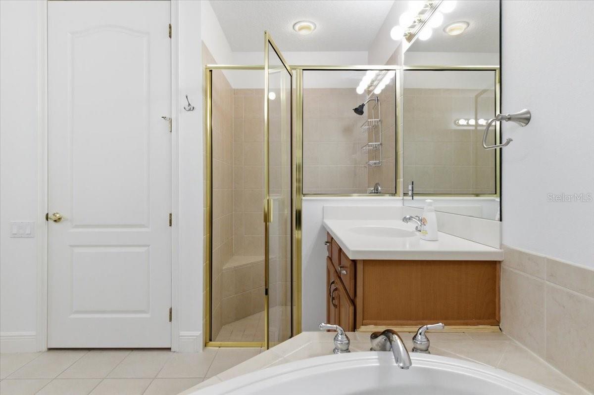 MOORINGS AT EDGEWATER II CONDO - Residential