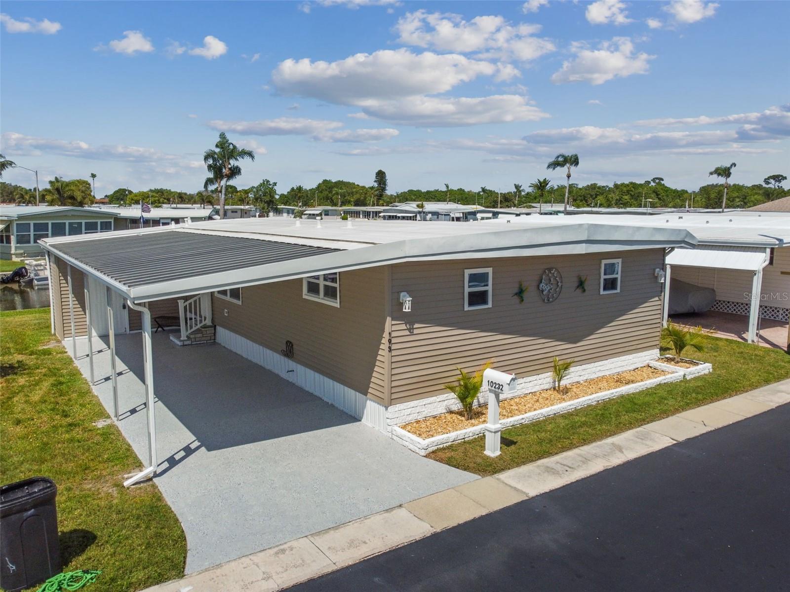 HOLIDAY SHORES MOBILE PARK UNREC - Residential