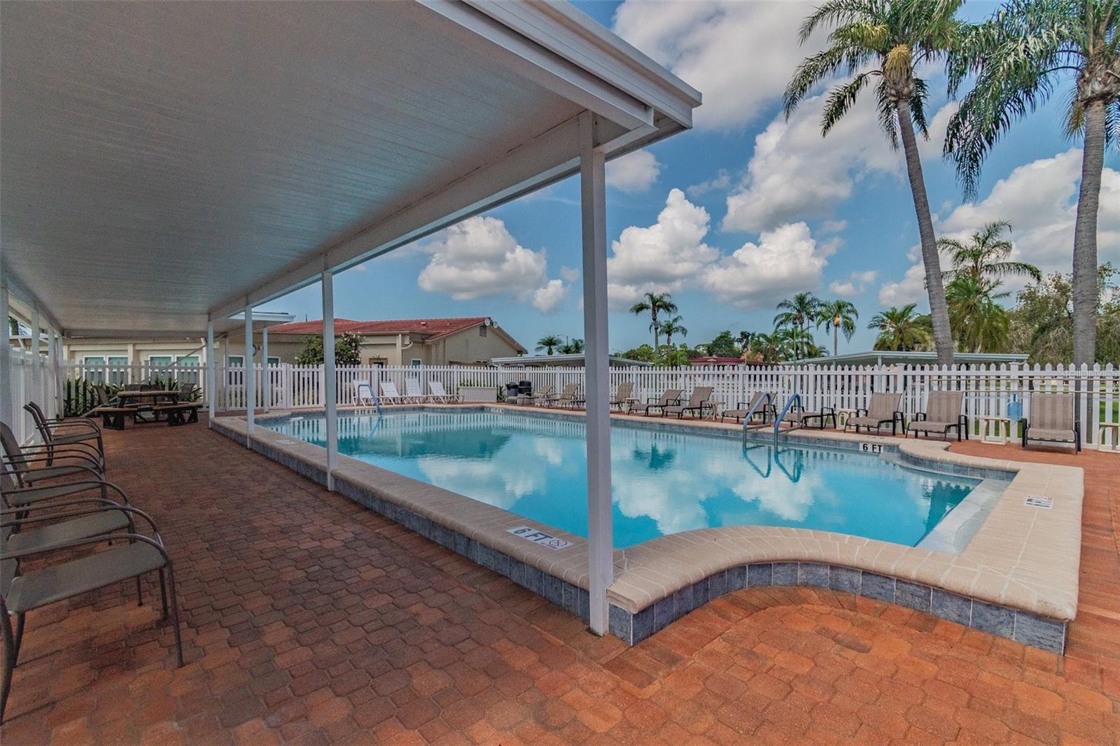 HOLIDAY SHORES MOBILE PARK UNREC - Residential