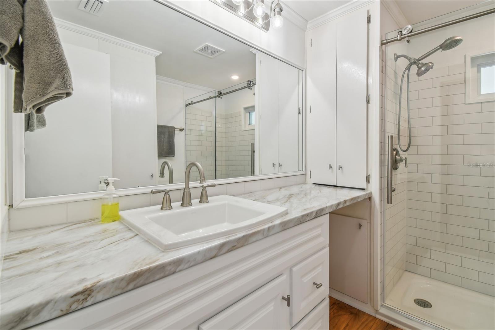 HOLIDAY SHORES MOBILE PARK UNREC - Residential