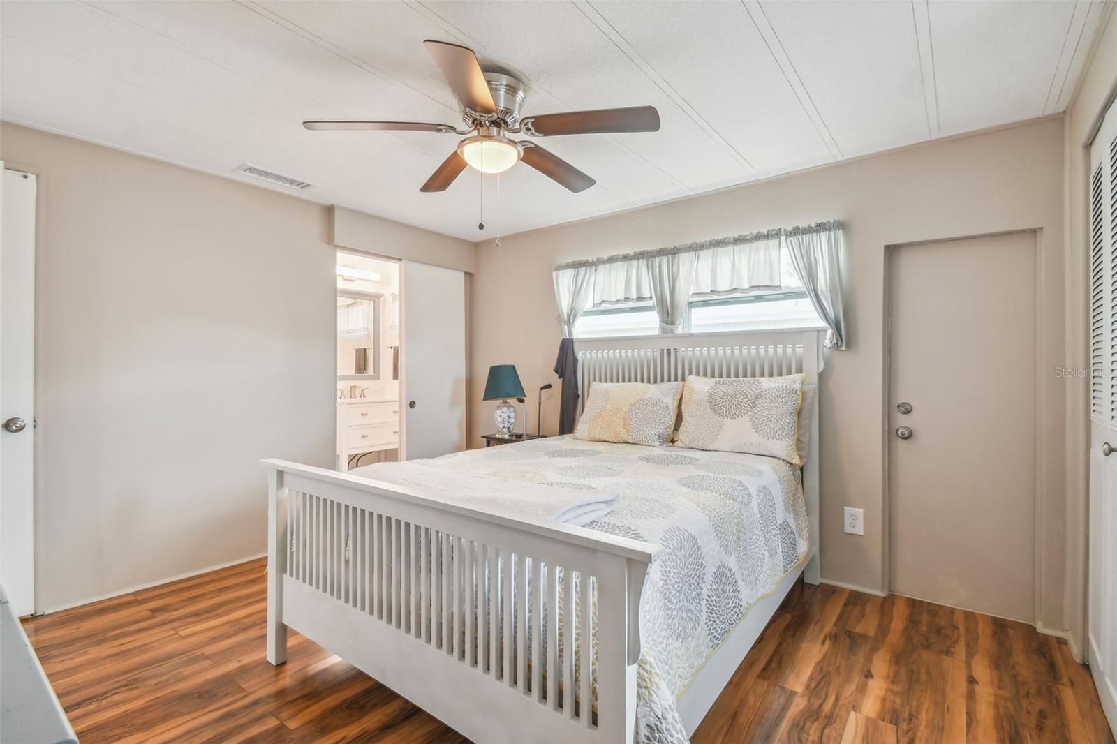 HOLIDAY SHORES MOBILE PARK UNREC - Residential