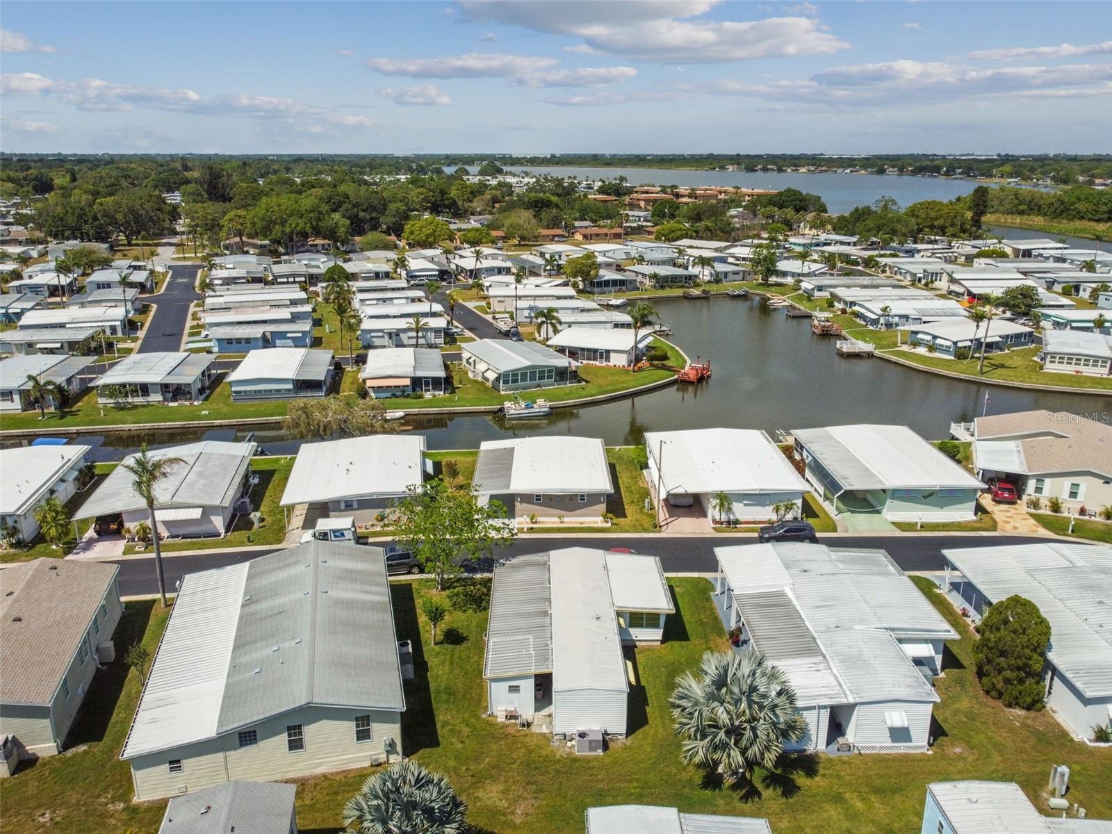 HOLIDAY SHORES MOBILE PARK UNREC - Residential