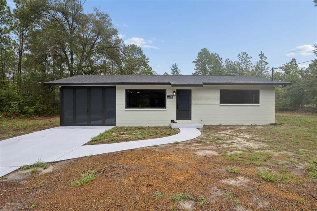Photo of 241 SW Buena Vista Road, Dunnellon, FL 34431 (MLS # S5156323)