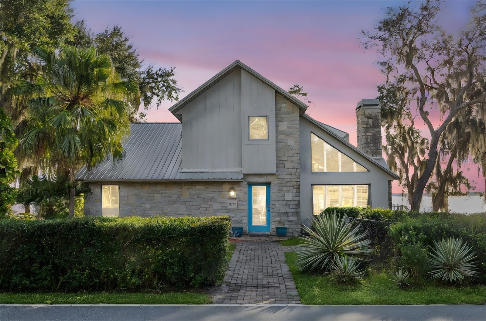 LANCASTER BEACH - Residential