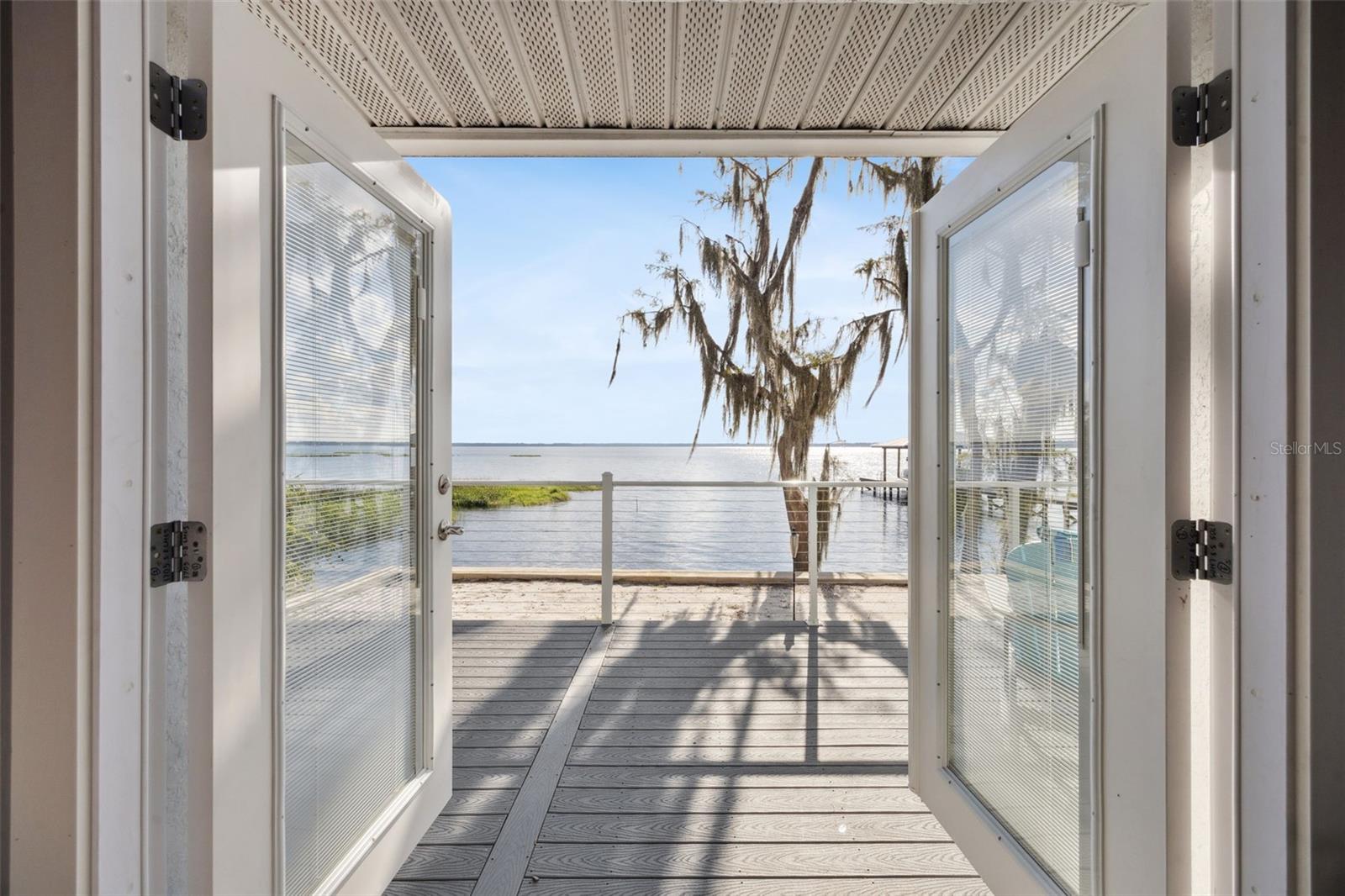 LANCASTER BEACH - Residential