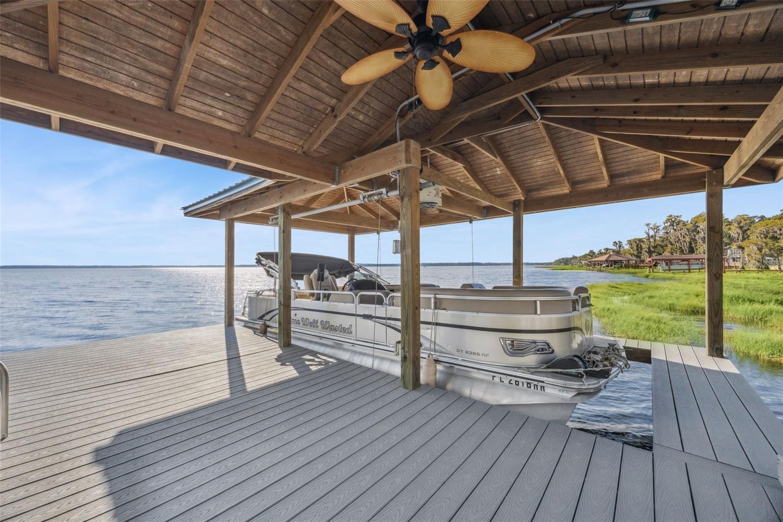 LANCASTER BEACH - Residential