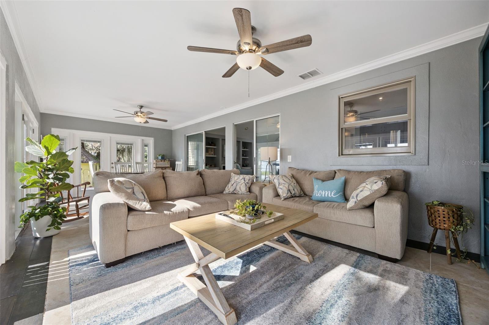 LANCASTER BEACH - Residential