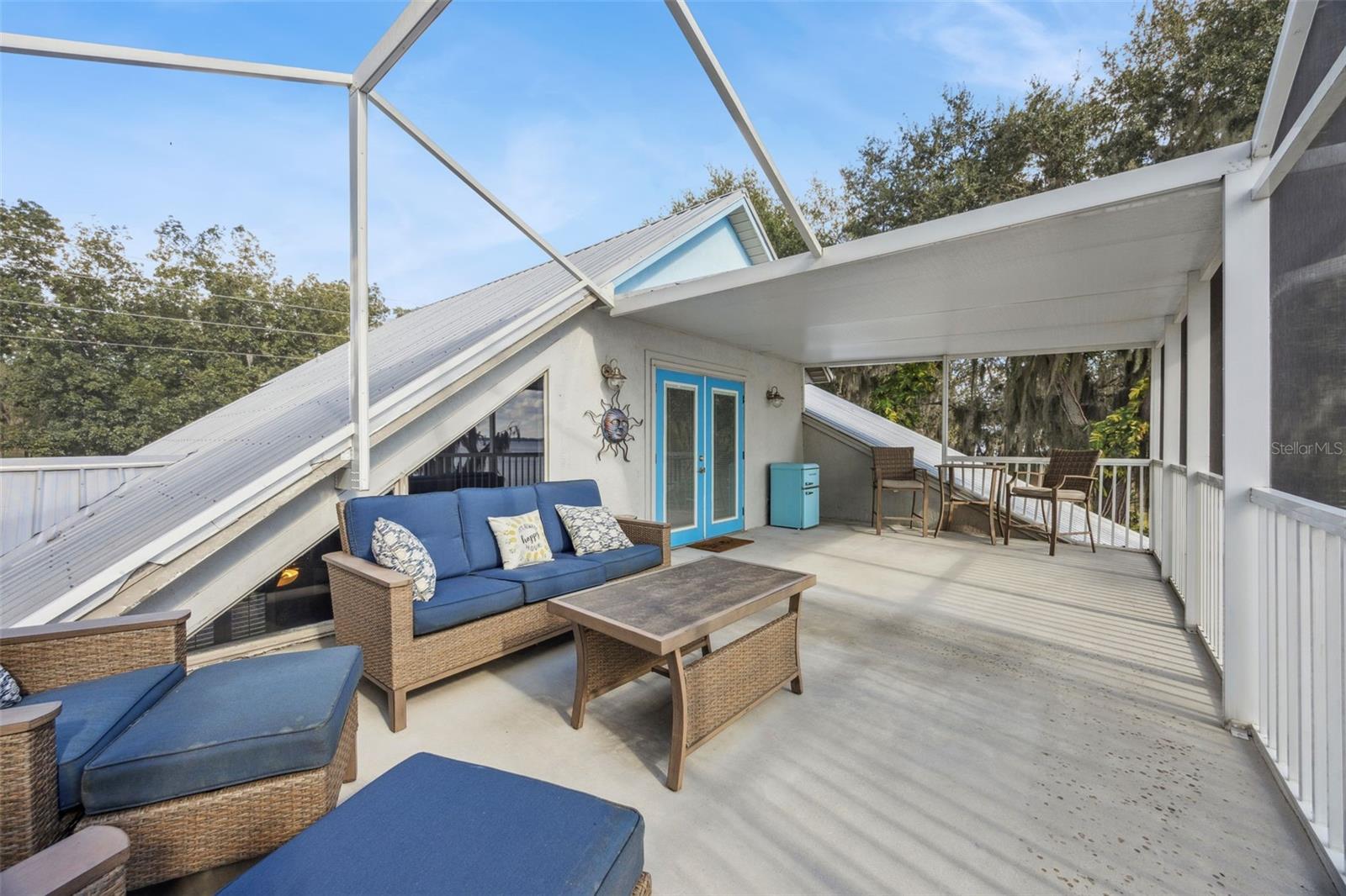 LANCASTER BEACH - Residential