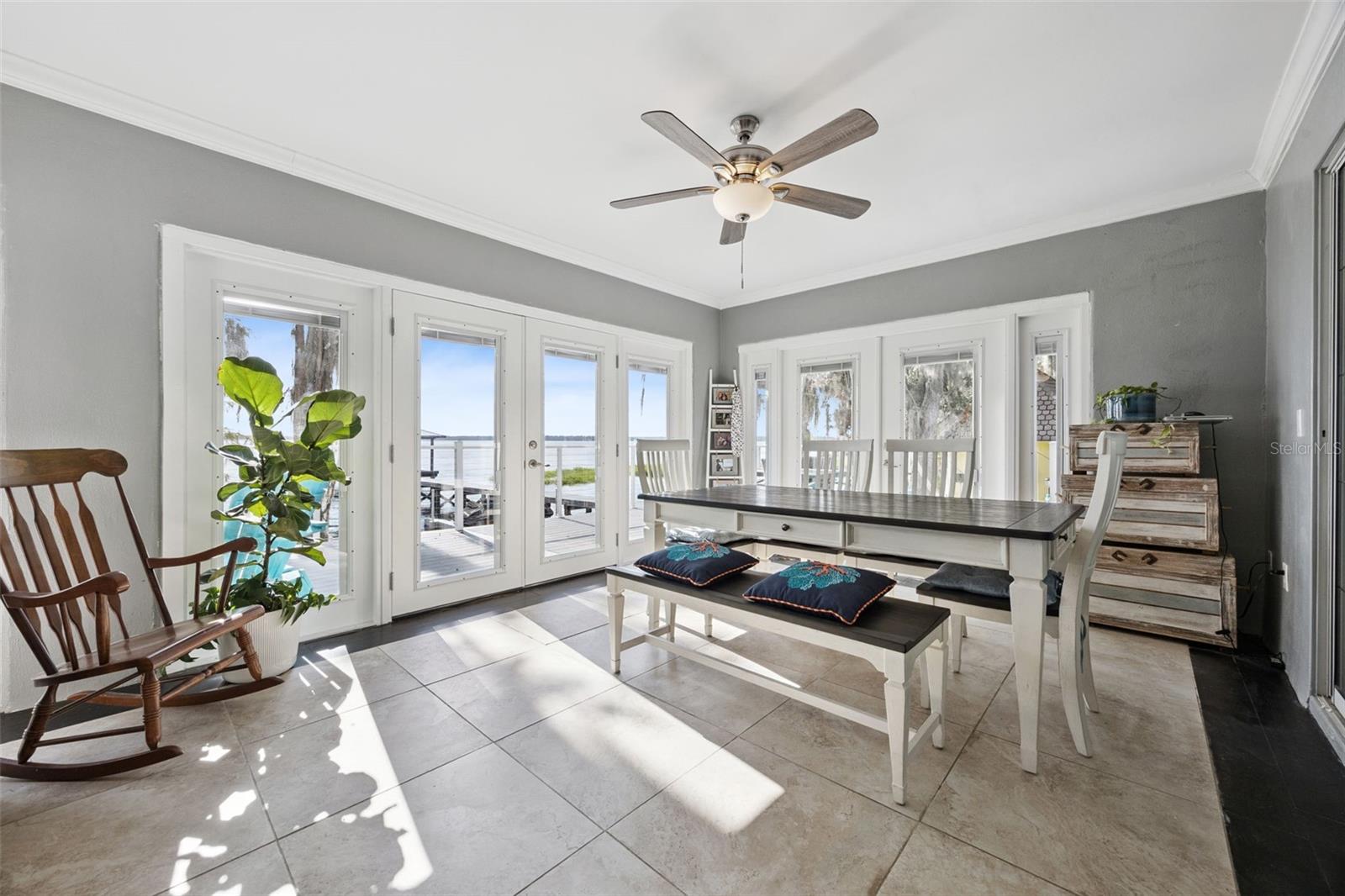 LANCASTER BEACH - Residential