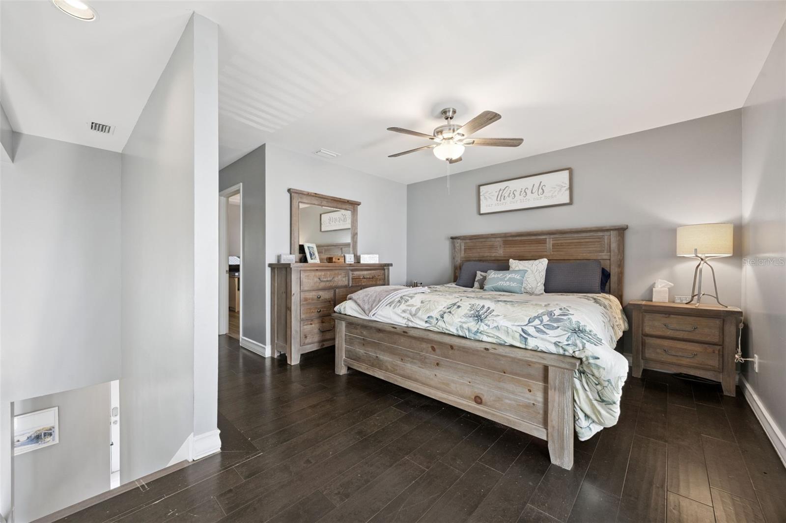 LANCASTER BEACH - Residential