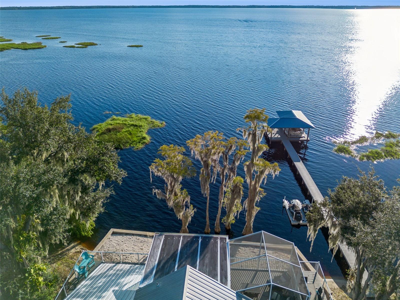 LANCASTER BEACH - Residential