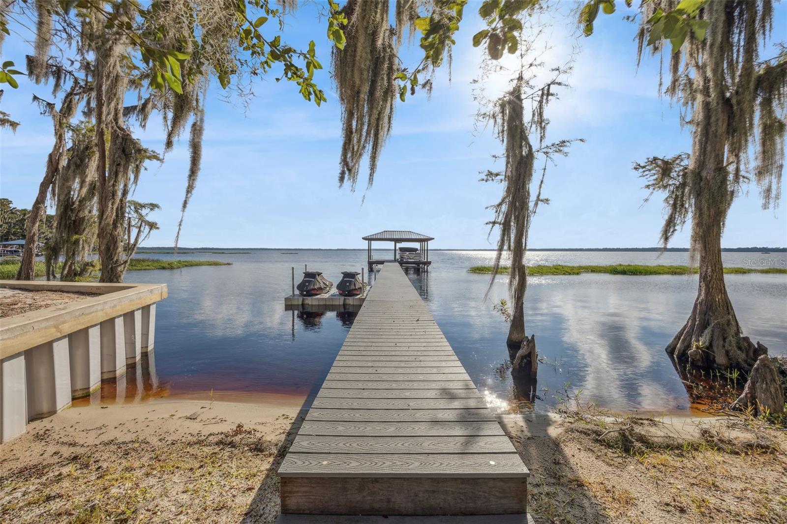 LANCASTER BEACH - Residential