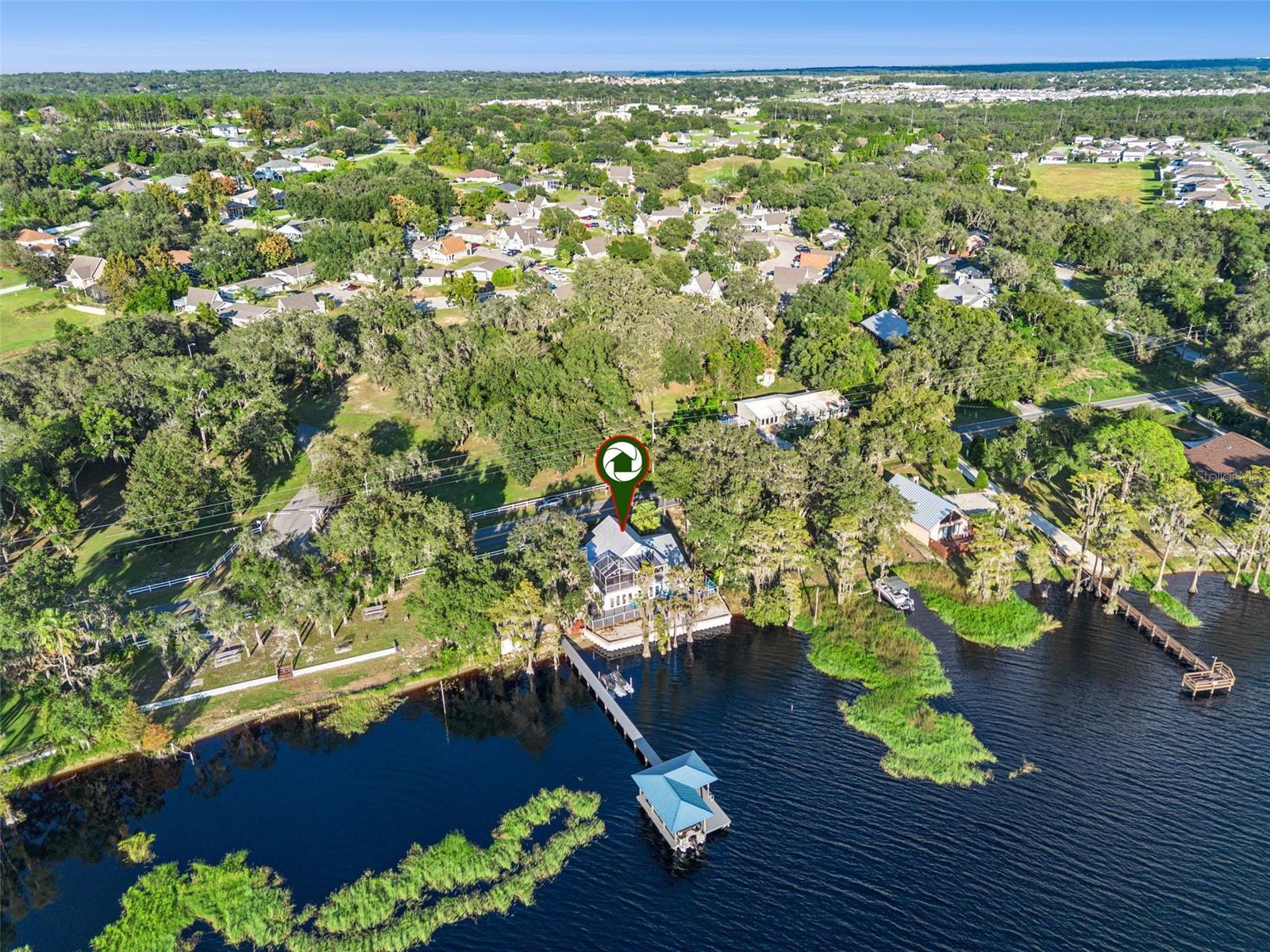 LANCASTER BEACH - Residential